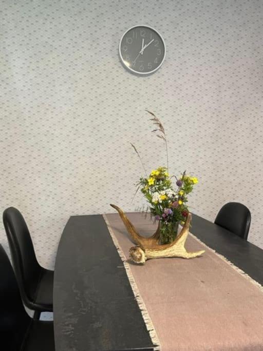 Familienfreundliche Farm Stuga Hamra  Екстериор снимка